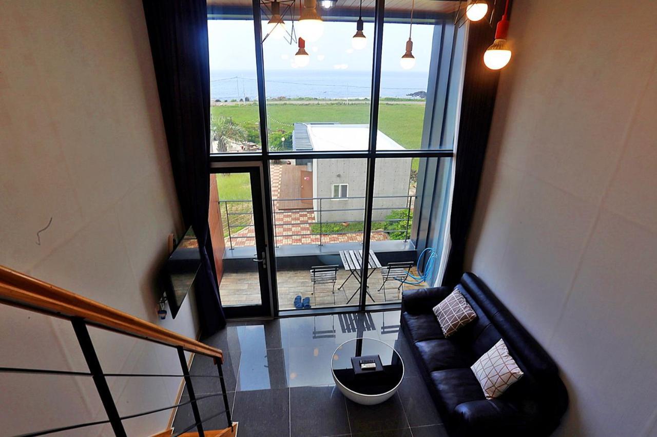 J Raum Resort Seogwipo Bagian luar foto