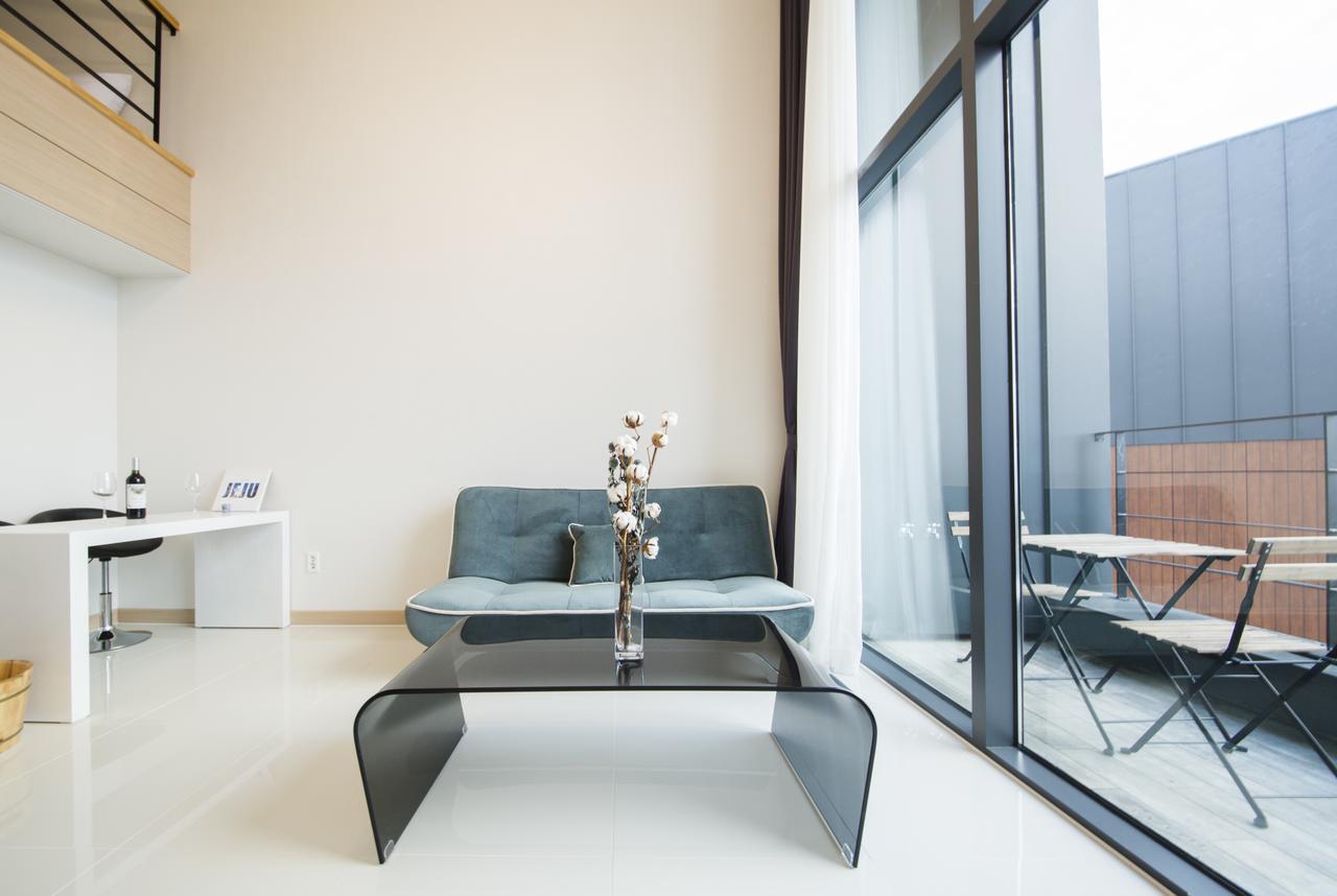 J Raum Resort Seogwipo Bagian luar foto
