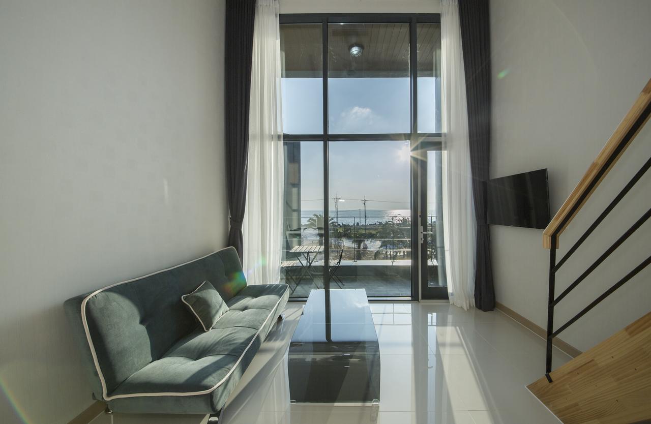 J Raum Resort Seogwipo Bagian luar foto